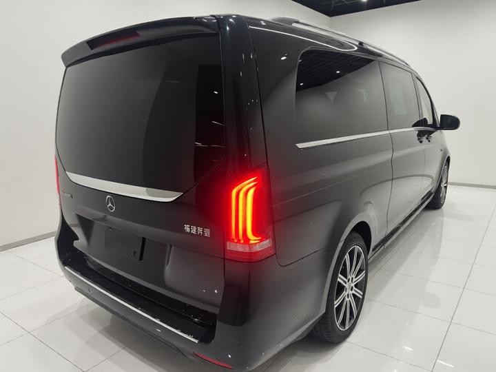 V-Class 2021 V 260 L Long Wheelbase Luxury photo 4