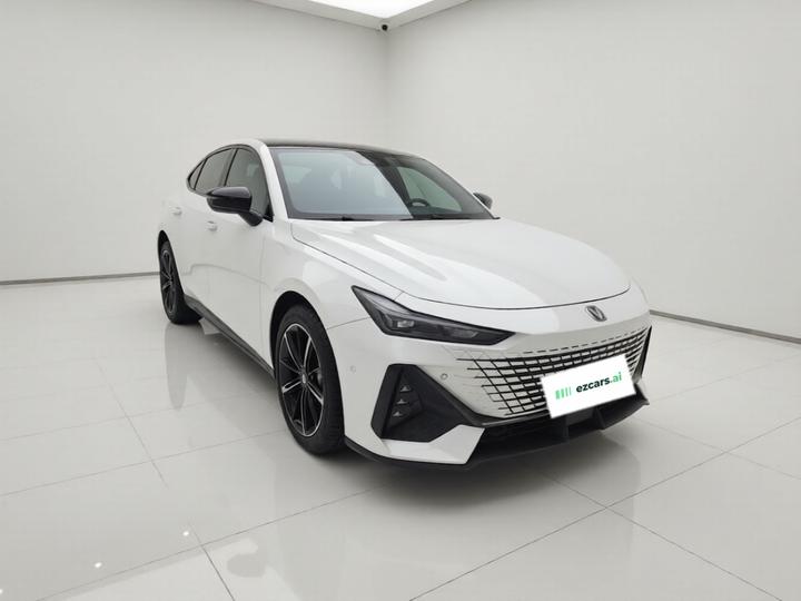 UNI-V 2023 1.5T Pilot photo 3
