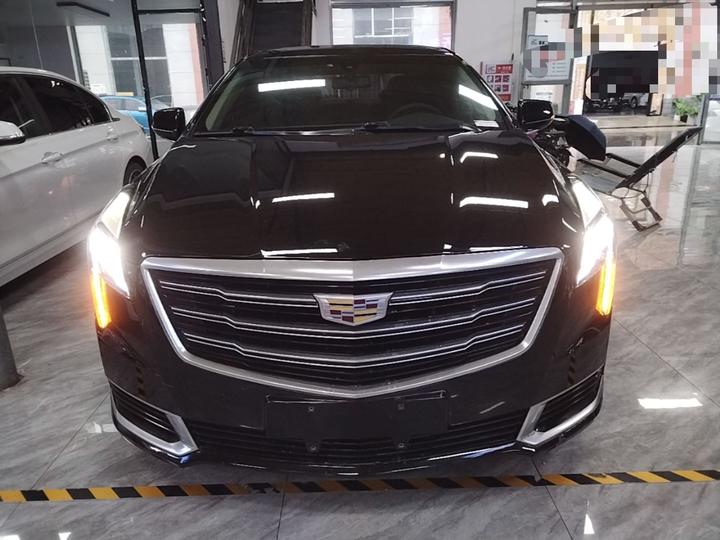XTS 2018 28T Tech photo 2