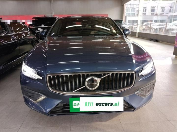 S60 2023 B4 Luxury photo 2