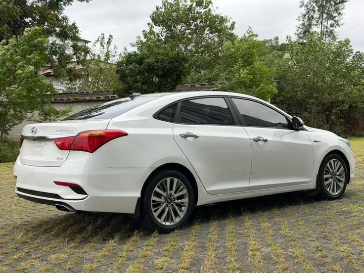 Mistra 2017 1.6T AT Smart GLS China V photo 4