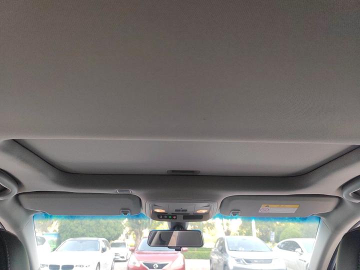 ATS-L 2017 28T Tech photo 8