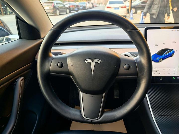 Model 3 2019 Standard Range RWD Upgraded photo 3