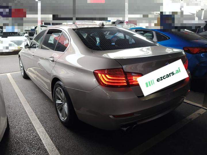 5 Series 2014 520Li photo 4
