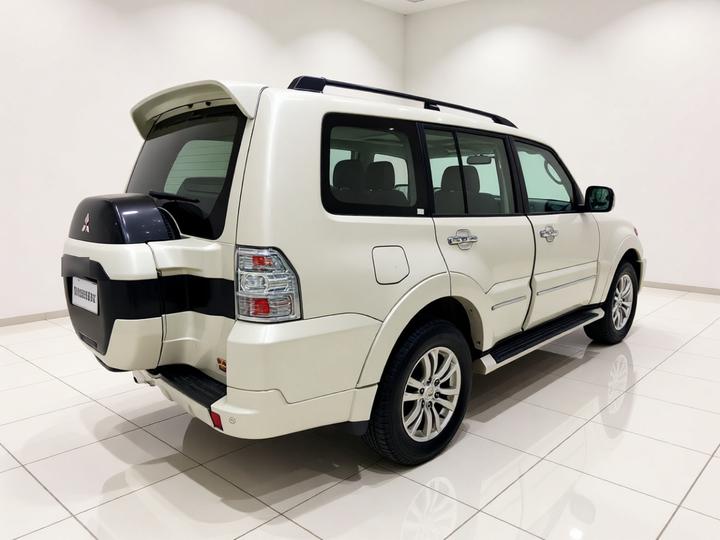 Pajero Imported 2012 3.8L Flagship photo 6