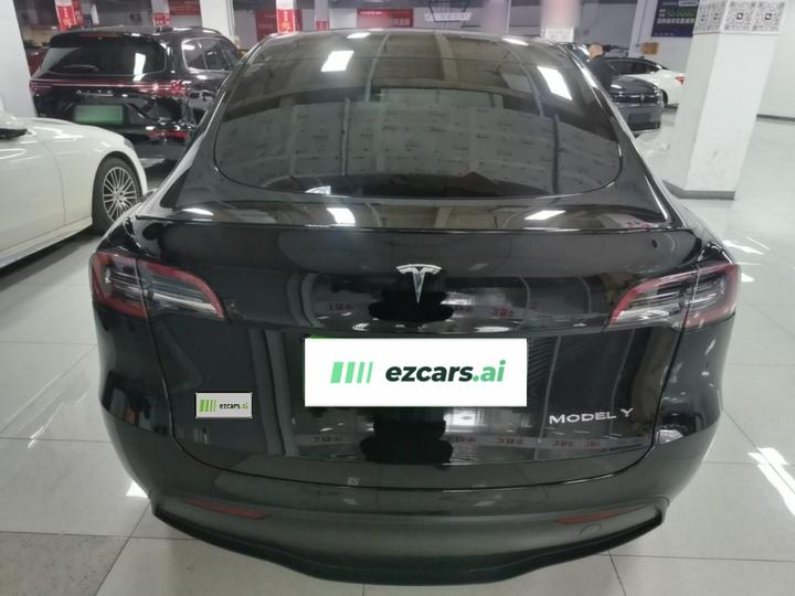 Model Y 2022 Facelift RWD photo 5