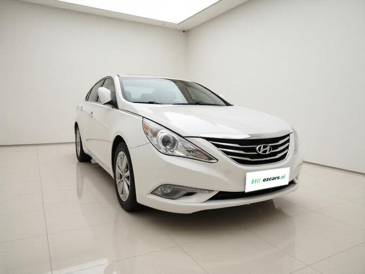 Sonata 2015 Classic 2.4L AT Leading IV photo 3