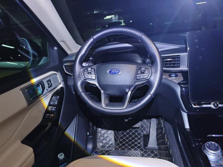Explorer 2020 EcoBoost 285 AWD Titanium 6-Seater photo 7
