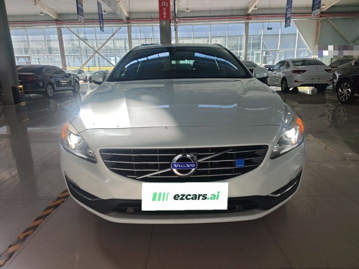 V60 2016 T5 photo 2
