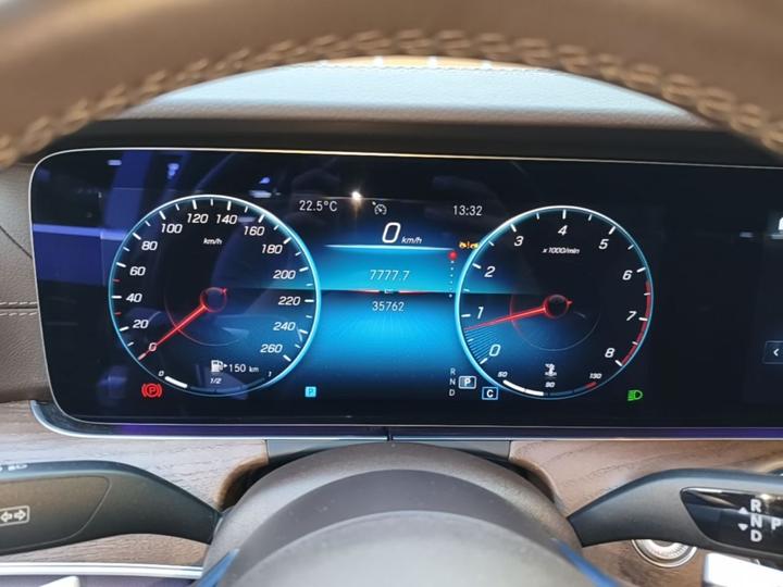 E-Class 2023 E 260 L photo 7