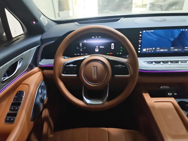 Blue Mountain 2023 AWD Extended Range photo 6