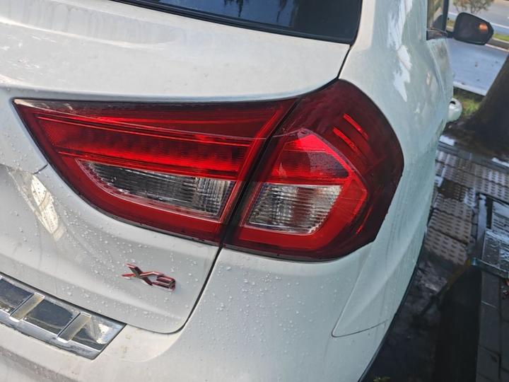 Vision X3 2017 1.5L MT Elite photo 7