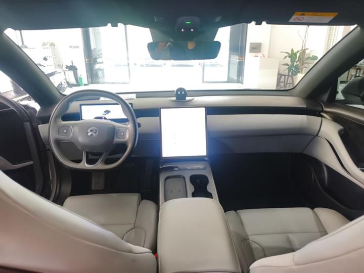 ET5 2022 75kWh photo 5