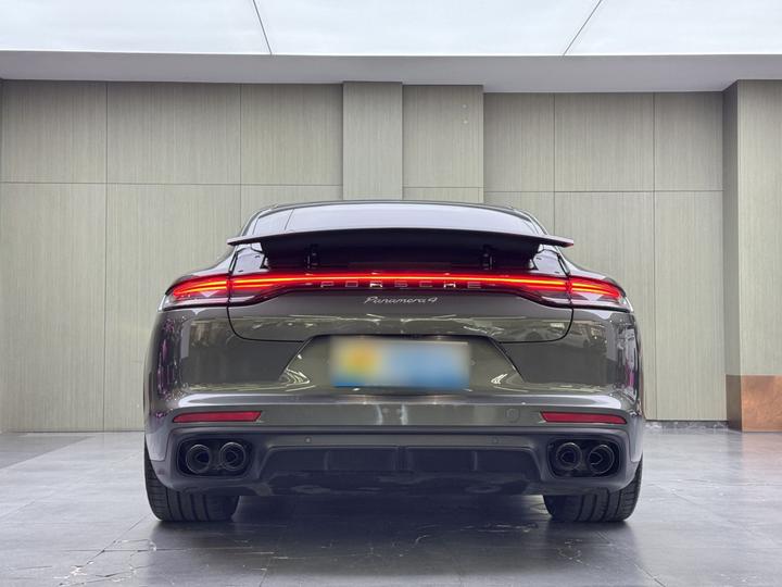 2023 Panamera 4 Executive Extended 2.9T photo 4