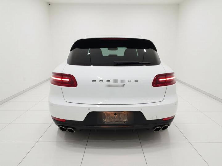 2017 Macan S 3.0T photo 3
