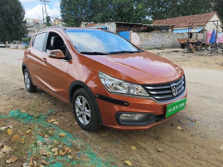 310 2016 1.2L MT Luxury photo 3