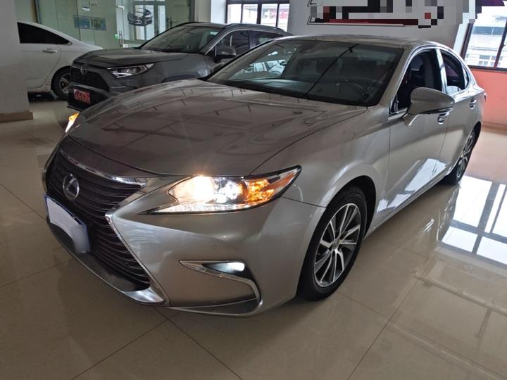 ES 2015 300h Comfort