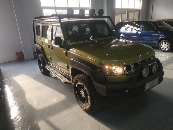 BJ40 2016 40L 2.3T AT AWD Exclusive photo 3