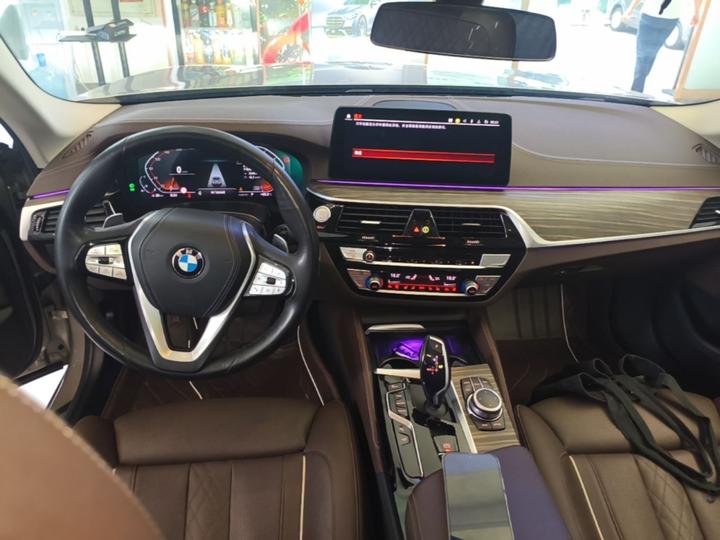 5 Series 2022 Facelift 530Li Exclusive Luxury photo 5