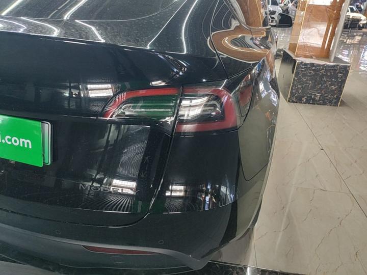 Model Y 2022 Facelift RWD photo 7