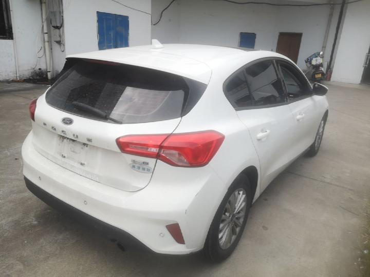 Focus 2019 Hatchback EcoBoost 180 AT photo 4