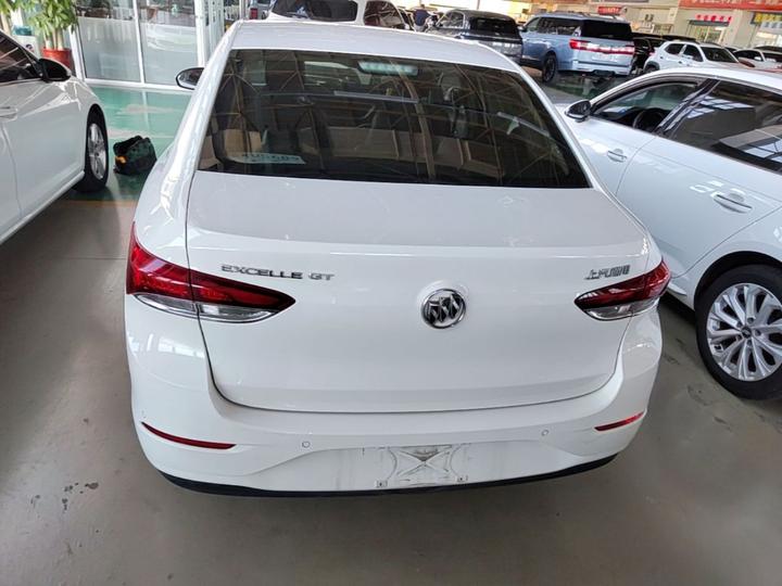 Excelle 2021 Facelift Classic 1.5L AT Elite photo 5