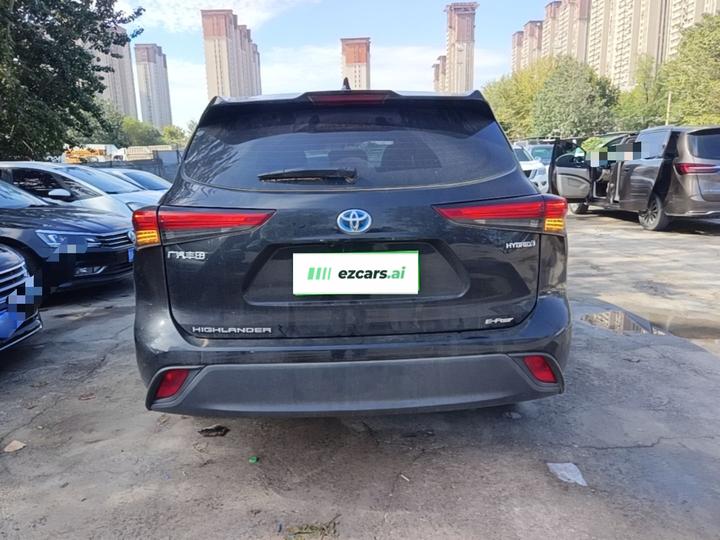 Highlander 2023 2.5L Smart Hybrid AWD Elite 7-SeaterPLUS photo 3