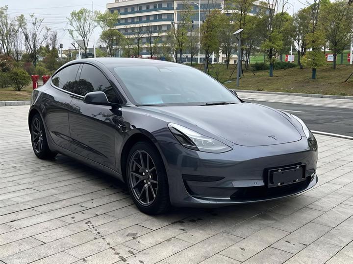 Model 3 2021 Standard Range RWD Upgraded photo 3
