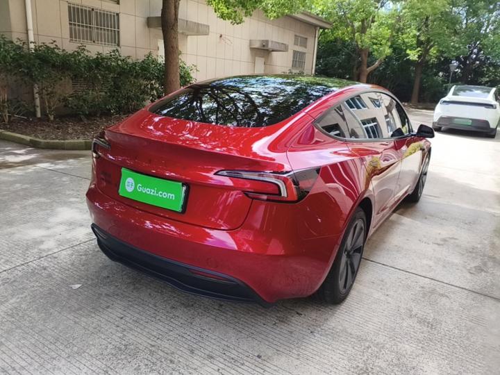 Model 3 2026 RWD photo 4