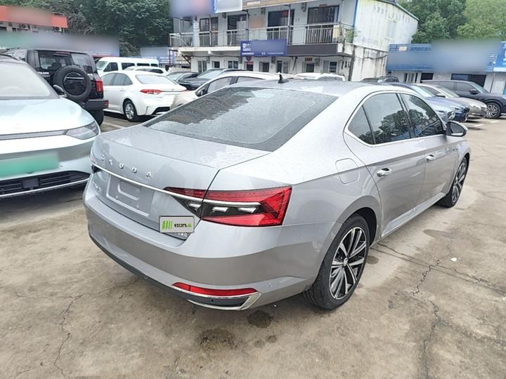 Superb 2022 TSI330 DSG photo 4