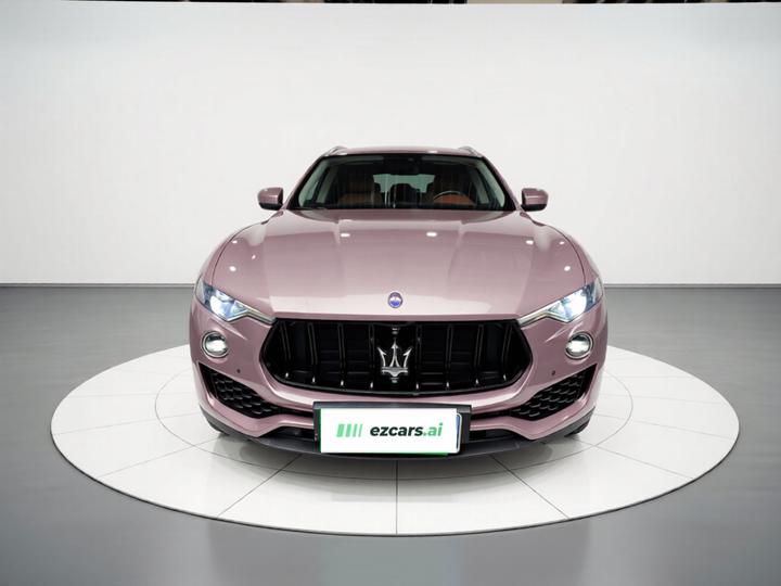 Levante 2016 3.0T Standard photo 2
