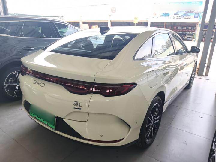 Qin L 2025 EV 545KM Excellence photo 4