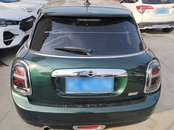 2016 1.2T ONE 5-Door photo 3