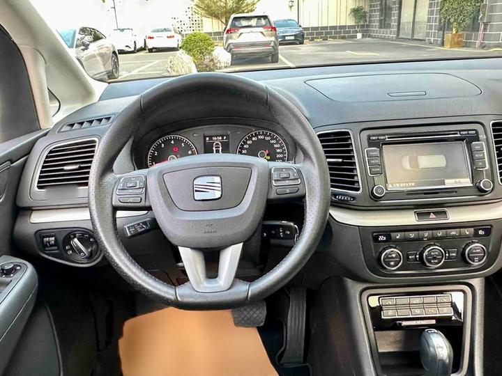 SEAT 2013 2.0TSI Supreme IV photo 3