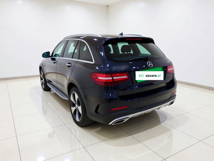 GLC 2017 GLC 300 4MATIC Luxury photo 4