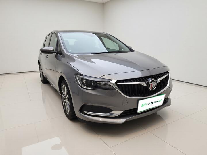 GL6 2018 18T 6-Seater Premium photo 3