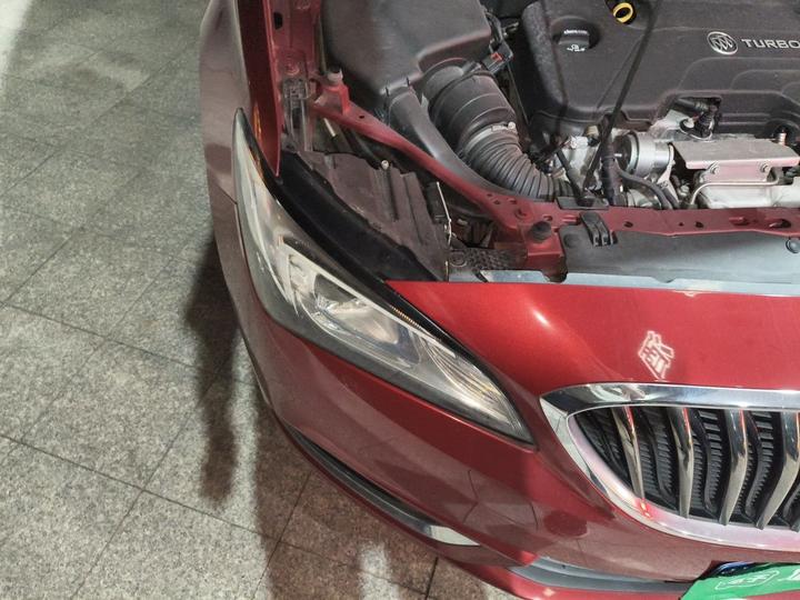 Verano 2015 Sedan 20T DCT Leading photo 7