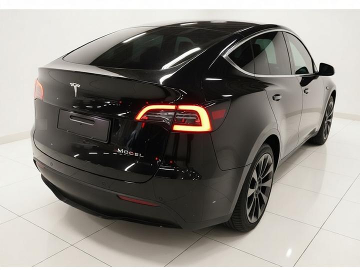 Model Y 2023 RWD photo 4