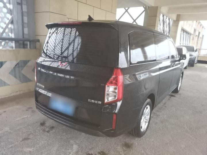 Wuling 2021 1.5T MT Luxury photo 4