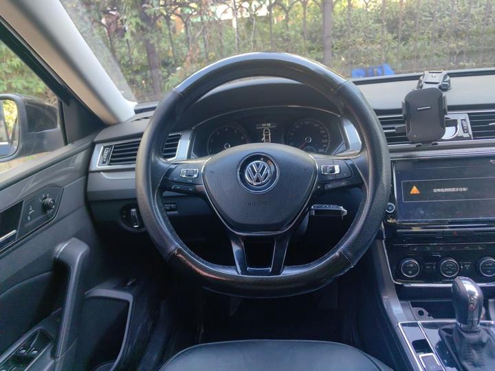 Passat 2016 330TSI DSG photo 3