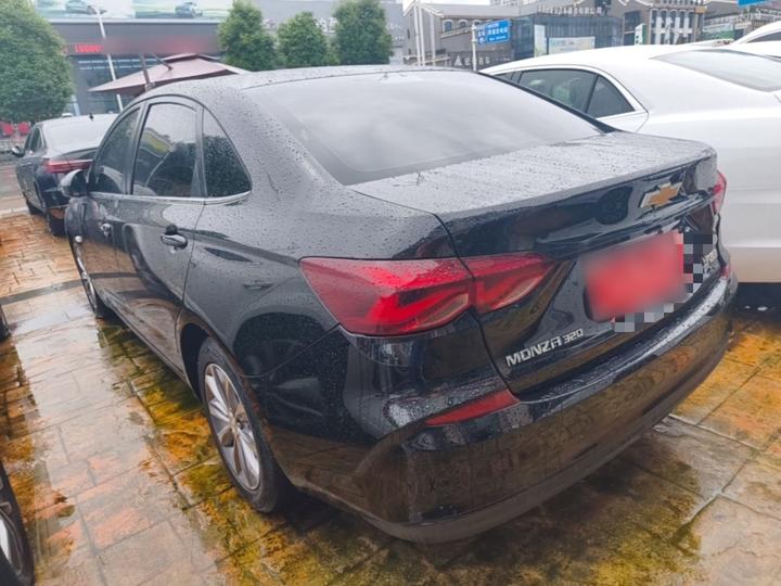 Cruze 2022 320 AT photo 4