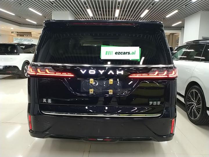 Voyah Dreamer 2025 PHEV AWD Flagship photo 3