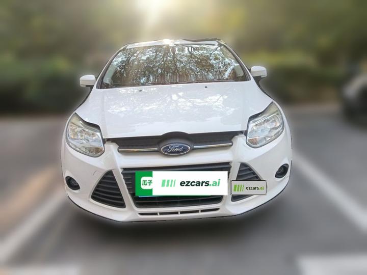 Focus 2012 Hatchback 1.6L MT Comfort photo 2