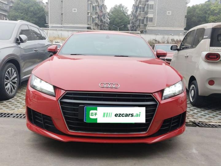 TT 2015 TT Coupe 45 TFSI photo 2