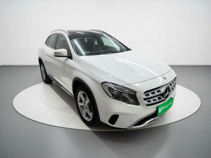 GLA 2018 GLA 200 Dynamic photo 3