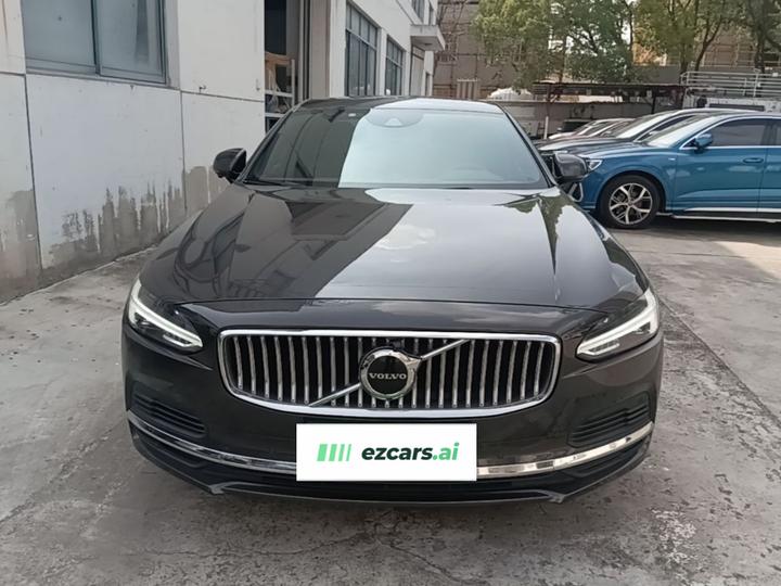 S90 EV 2021 T8 E Hybrid Luxury photo 2