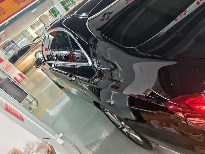 E-Class 2017 E 300 L Luxury photo 3