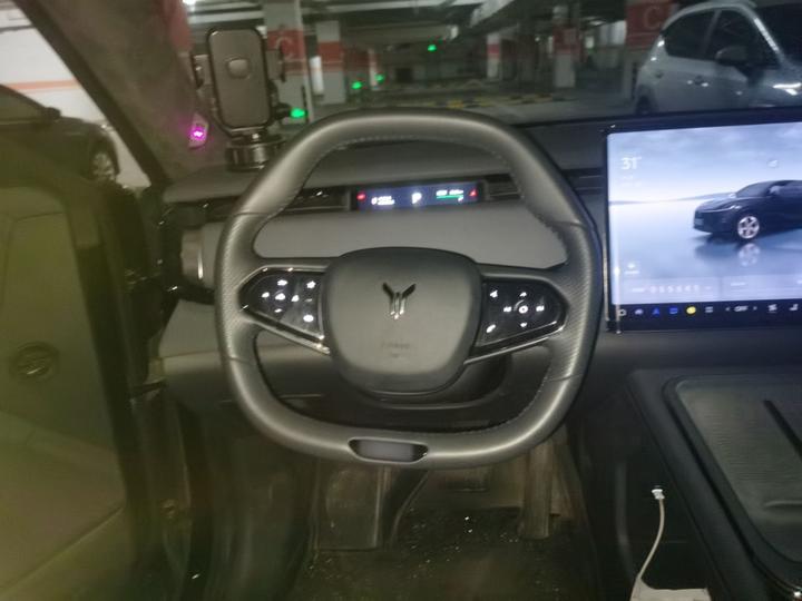Voyah 2024 AWD photo 3