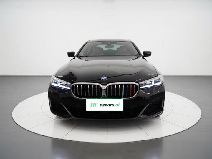 5 Series 2023 530Li Leading M Sport Package photo 2