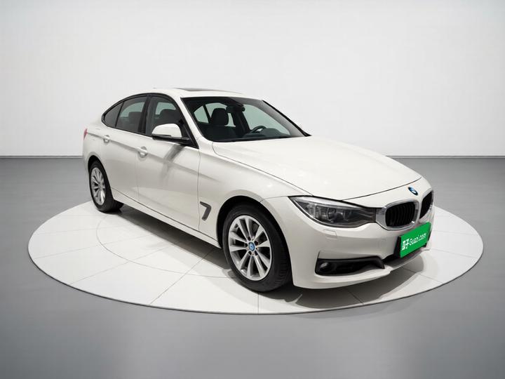 3 SeriesGT 2013 320i Leading photo 3